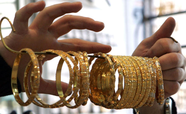 الذهب بالأردن في أدنى أسعاره منذ عام ونصف سواليف